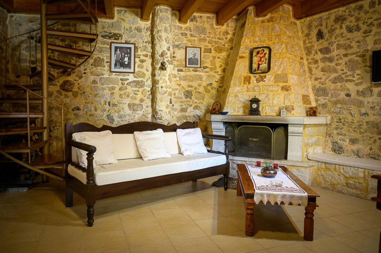 Traditional Stone Mezonete Krousonas  Dış mekan fotoğraf