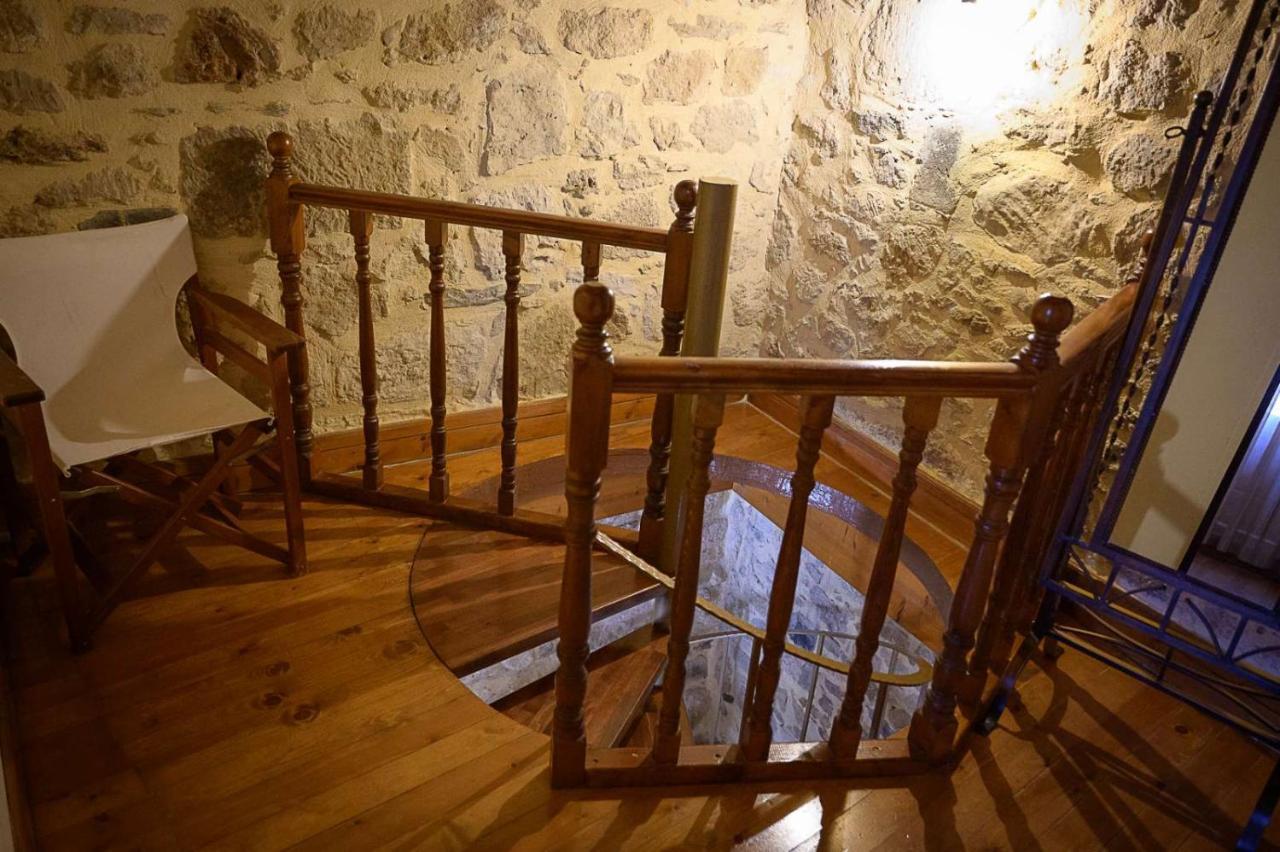Traditional Stone Mezonete Krousonas  Dış mekan fotoğraf