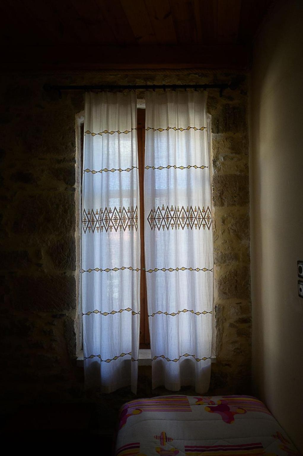 Traditional Stone Mezonete Krousonas  Dış mekan fotoğraf